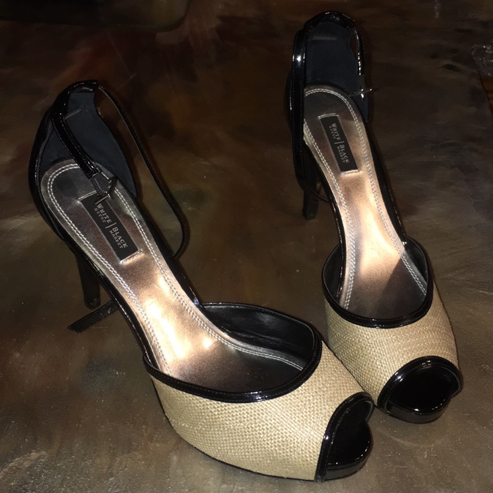 Brand new White House Black Market heels